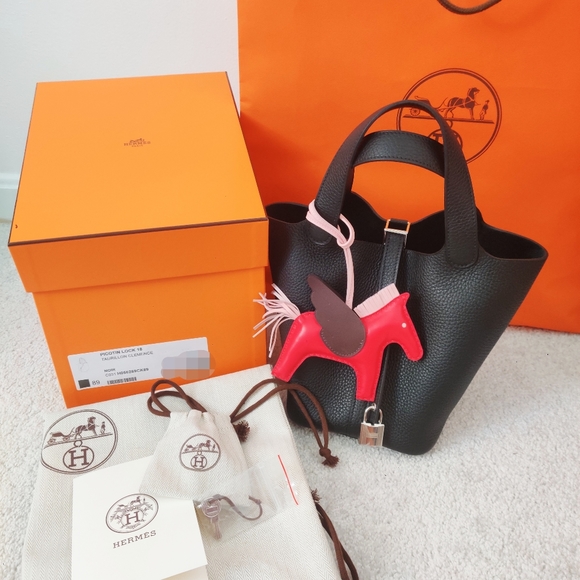 Hermes Picotin 18 Lock in Noir Taurillon Clemence - Picture 9 of 10
